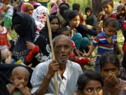 Jokowi Minta ASEAN Tangani Masalah Muslim Rohingya di Rakhine State