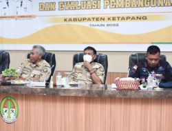 Bupati Pimpin Rapat Koordinasi Dan Evaluasi Pembangunan Di Ketapang