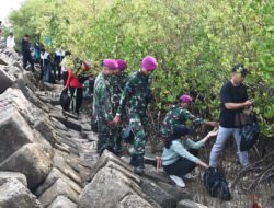 Angkatan Laut, Lantamal XII Ikut Gerakan Nasional Laut Bersih Secara Serentak Seluruh Indonesia,Dalam Rangka Sambut HUT Ke-77 TNI Angkatan Laut