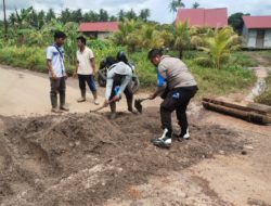 Reaksi Cepat Polsek MHS Timbun Jalan