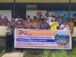 Kapolsek MHS Hadiri Penyerahan Bansos Korban Bencana Banjir oleh tokoh agama budda