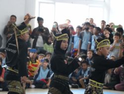 Drs.Satuki Tutup Pestival Pencak Silat Tradisional