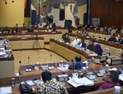 DPR Sahkan PKPU Tentang Syarat Pencalonan Capres-Cawapres, Sesuaikan Putusan MK