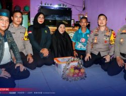 Kapolres Ketapang Kunjungi Anggota KPPS Yang Sakit