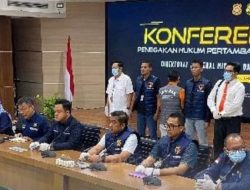 Bareskrim Polri Tangkap WNA Pelaku Tambang Emas Ilegal Muatan Batu Ketapang