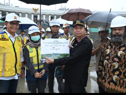 Lasarus saat memimpin Kunjungan Kerja Spesifik Komisi V DPR RI ke IKN, Penajam Paser Utara, Kalimantan Timur