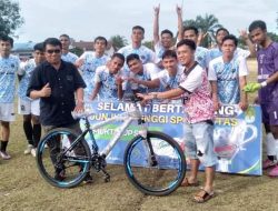 Sporter Terheboh Open Turnamen seri 2 Desa Karya Mukti Raih Doorfrize dua Buah Sepeda.